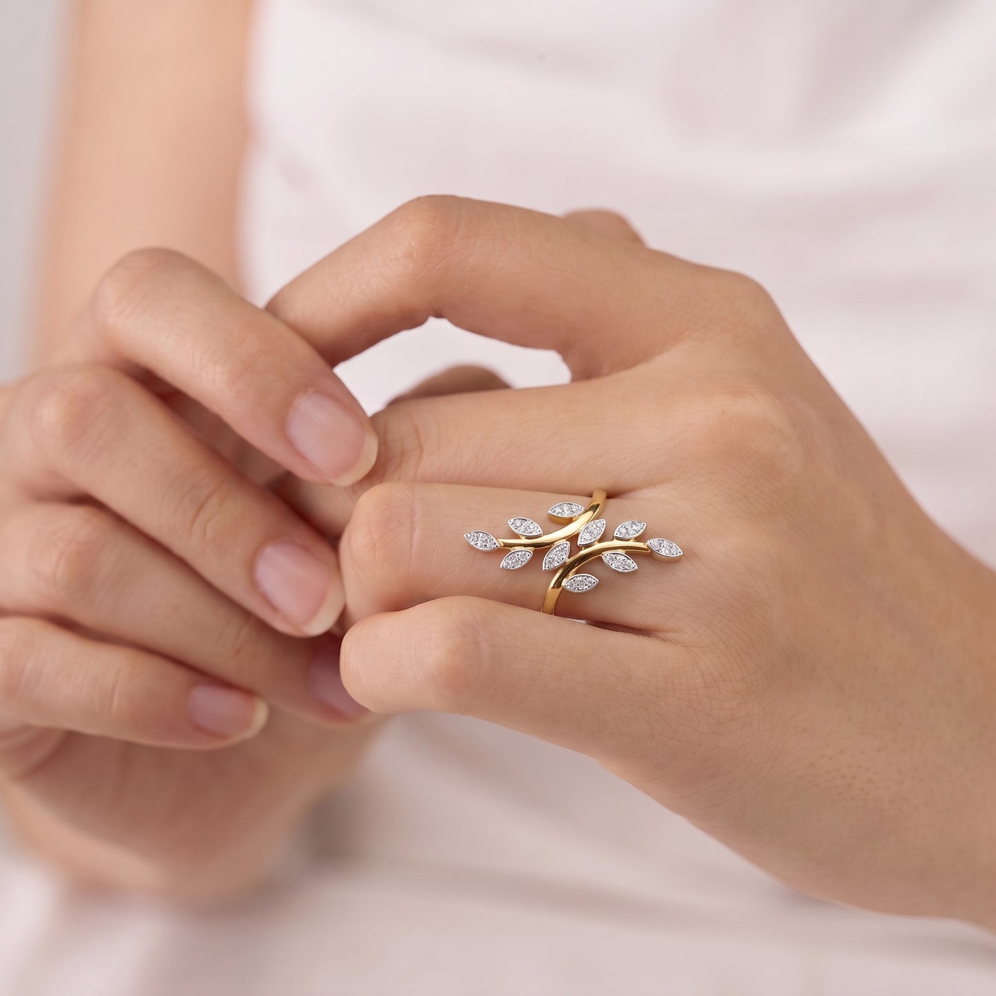 Signature Leaf Design Moissanite Diamond Ring