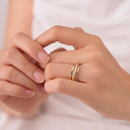 Round Moissanite Diamond Pavé Crossover Band Ring