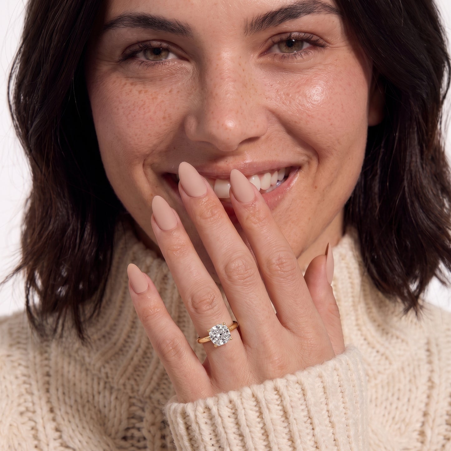 2 Carat Cushion Cut Moissanite Diamond Engagement Ring