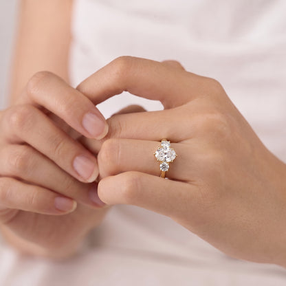 1.5 Carat Oval Shape Moissanite Diamond Ring with Side Brilliant Diamonds
