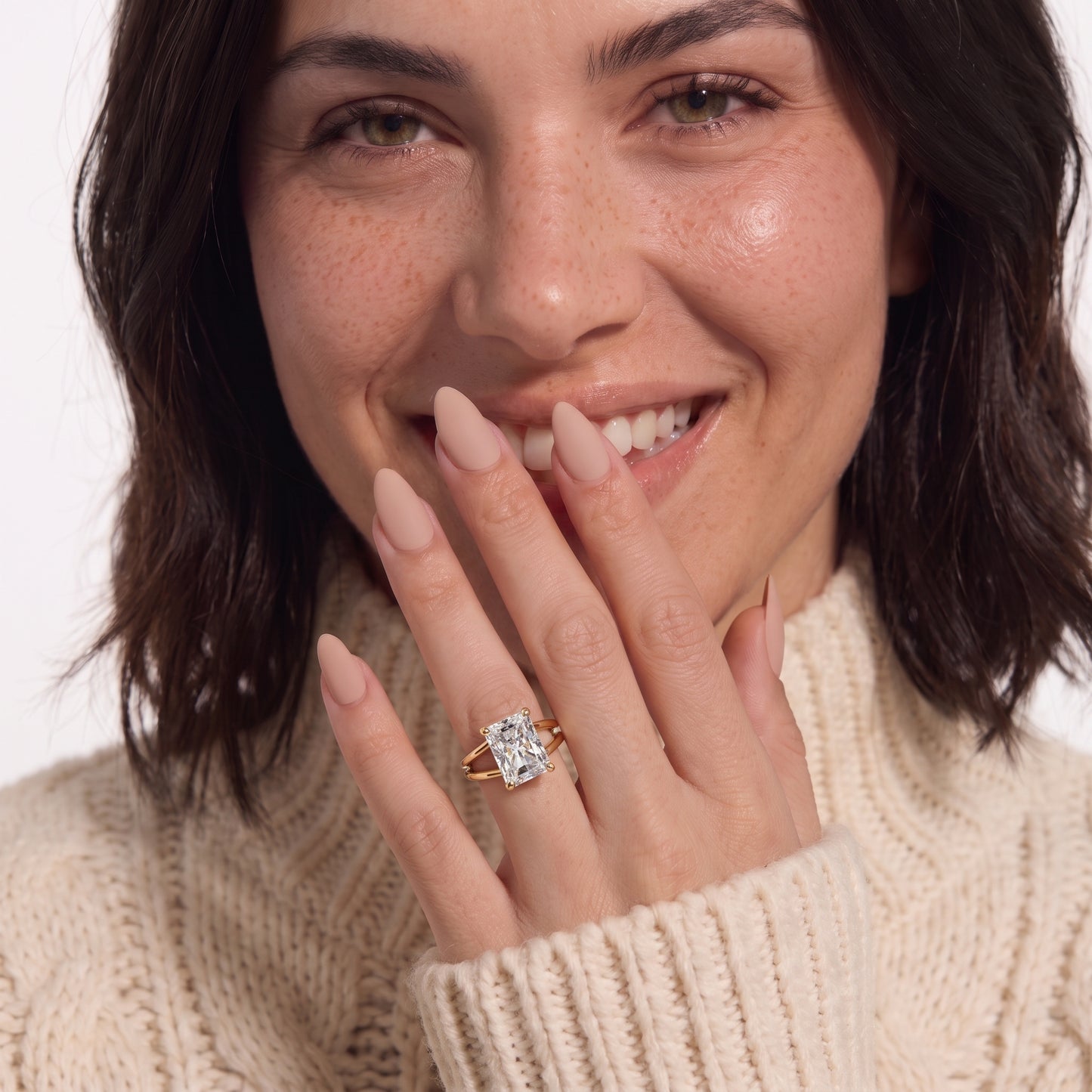 2 Carat Radiant Cut Moissanite Diamond Engagement Ring
