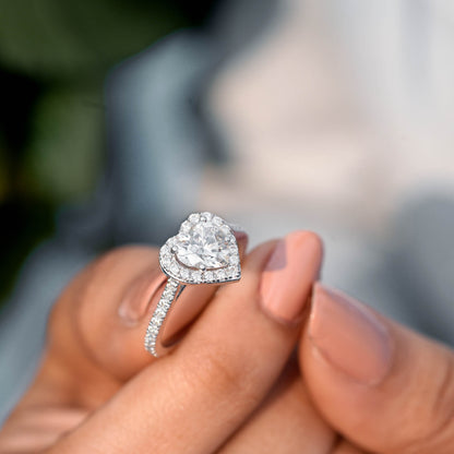 1 Carat Center Heart Cut Moissanite Diamond Engagement Ring