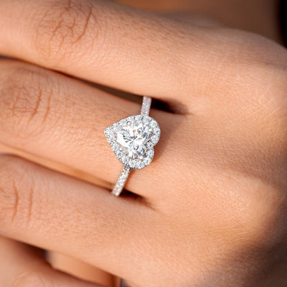1 Carat Center Heart Cut Moissanite Diamond Engagement Ring