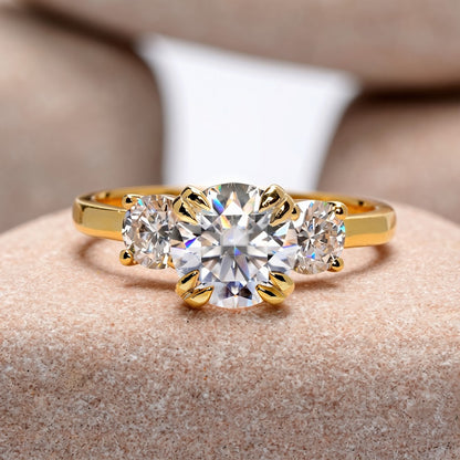 1.5 Carat Center Round Cut Moissanite Diamond Engagement Ring