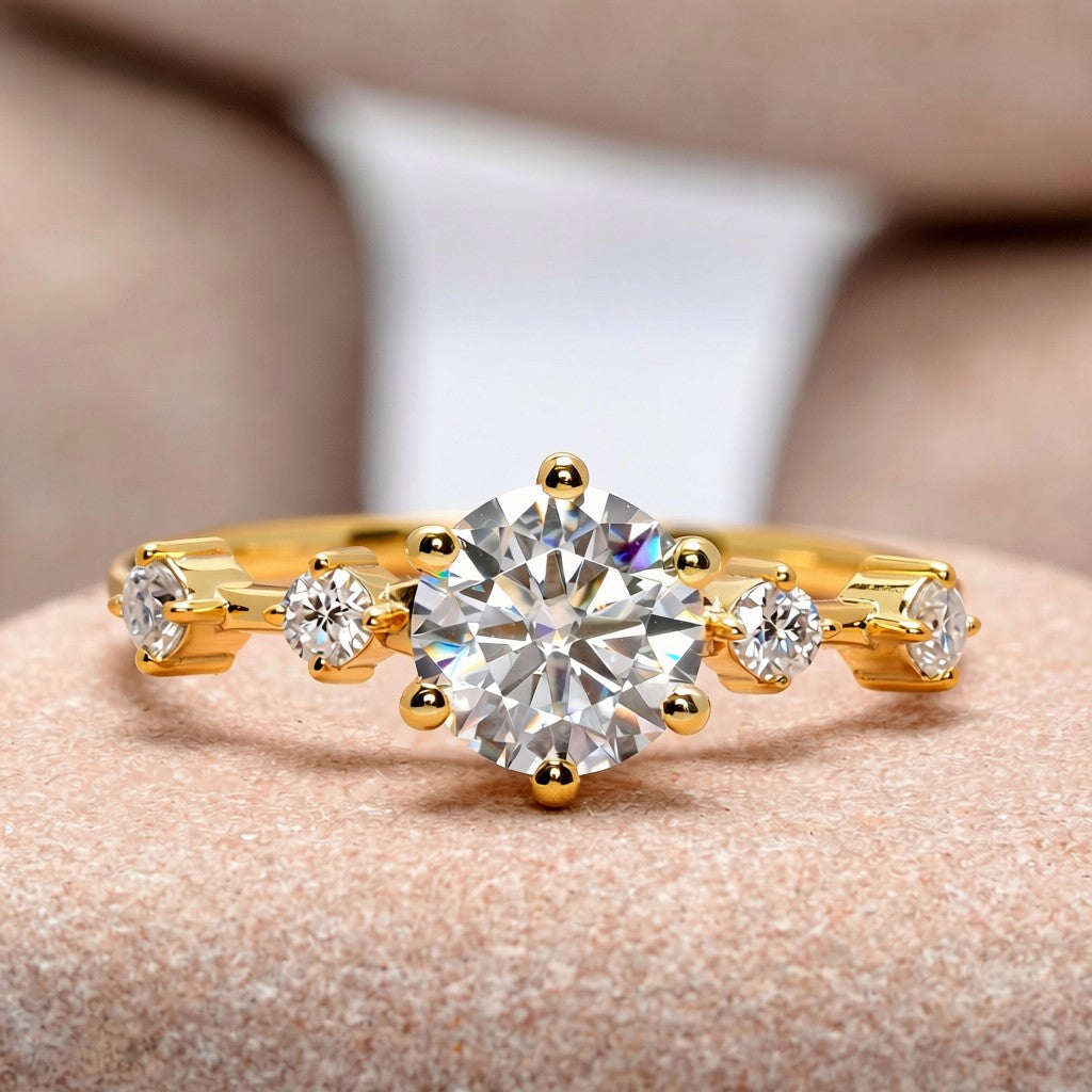 1 Carat Center Round Cut Moissanite Diamond Engagement Ring