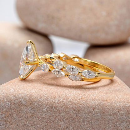 1.5 Carat Center Marquise Cut Moissanite Diamond Ring with Double Band