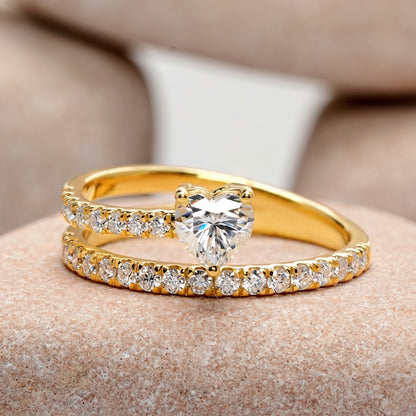 0.50 Carat Center Heart, Round Cut Moissanite Diamond Engagement Ring