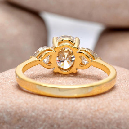 1 Carat Center Oval, Heart Cut Moissanite Diamond Engagement Ring