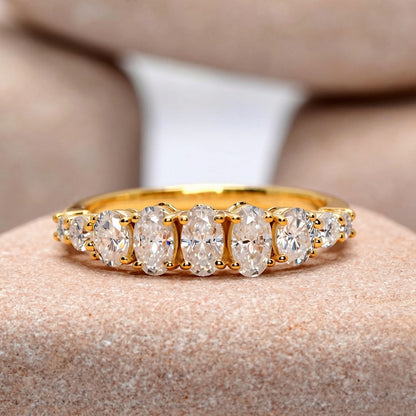 1.30 Carat Round, Oval Cut Moissanite Diamond Engagement Ring
