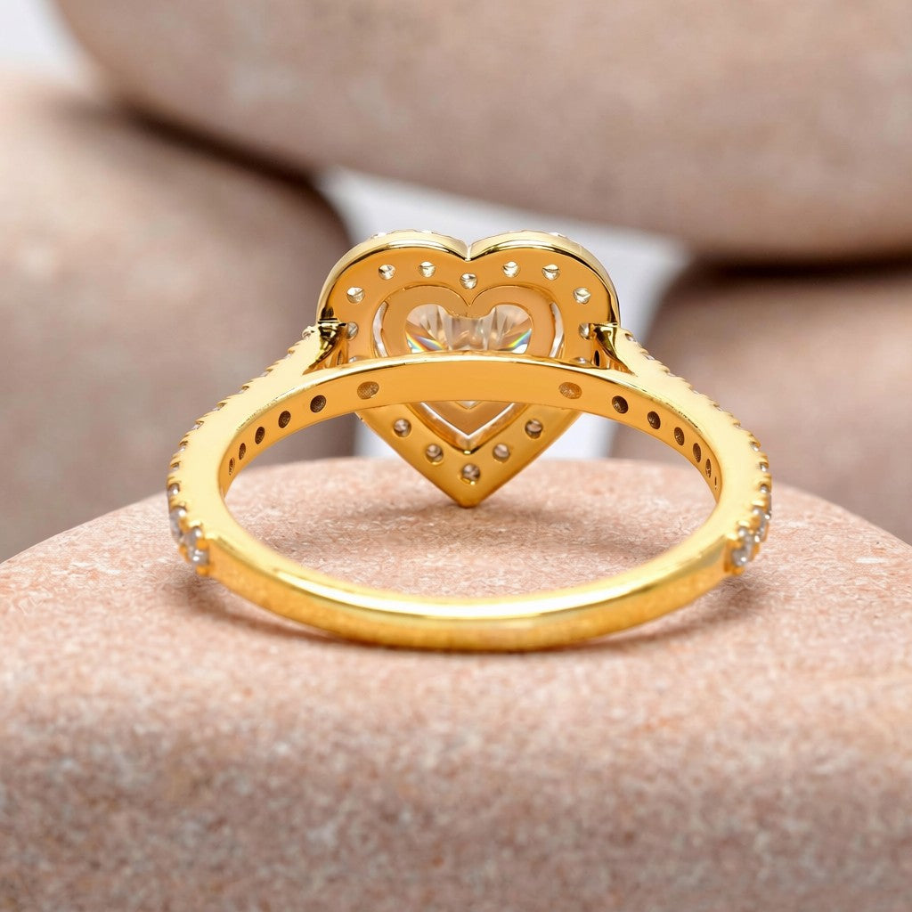 1 Carat Center Heart Cut Moissanite Diamond Engagement Ring