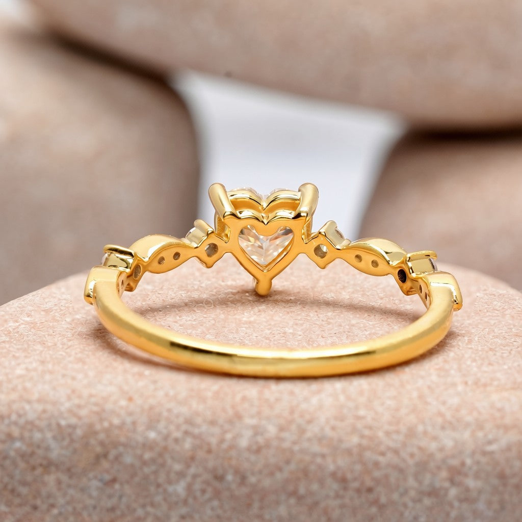 0.75 Carat Center Heart Cut Moissanite Diamond Engagement Ring