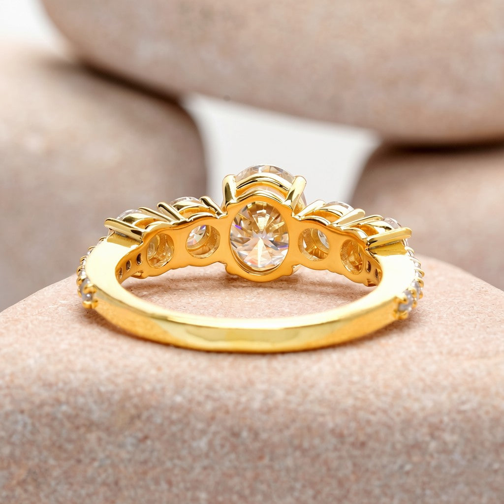 1 Carat Center Oval Cut Colorless Engagement Ring