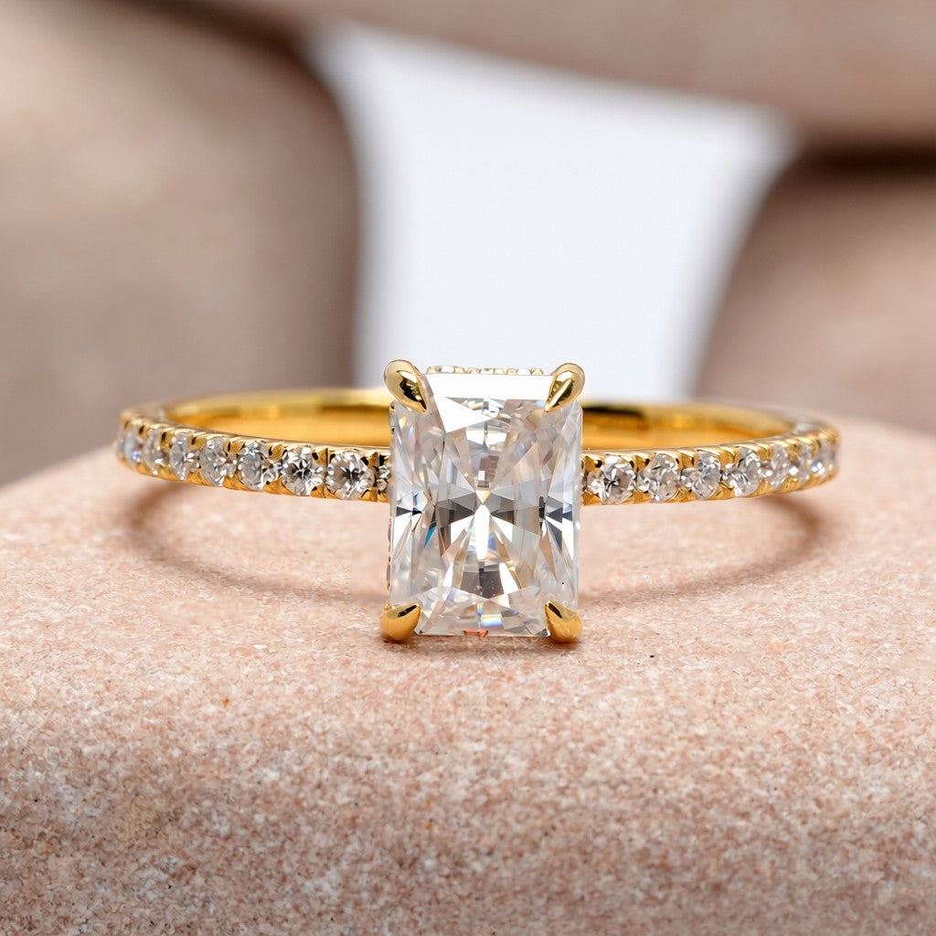 1 Carat Center Radiant Cut Moissanite Diamond Engagement Ring