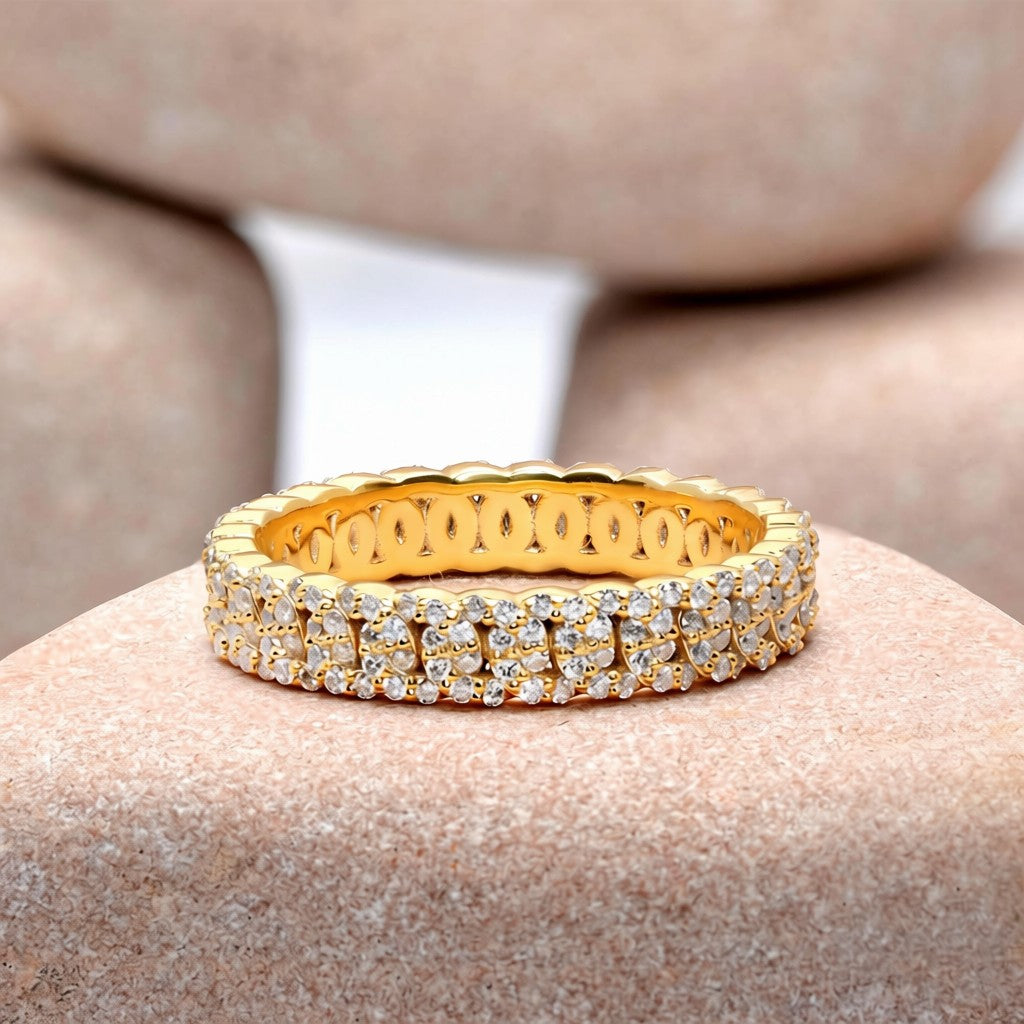 0.90 Carat Round Cut Moissanite Diamond Engagement Ring