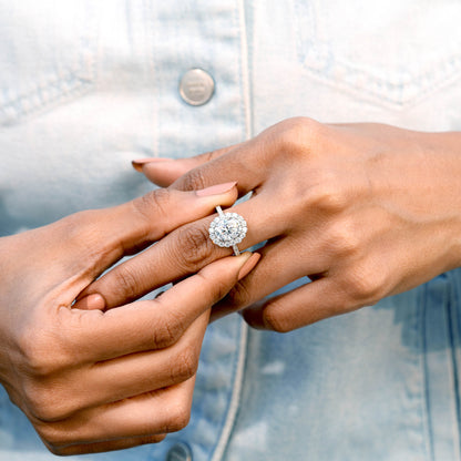 2.5 Carat Center Oval Cut Moissanite Diamond Engagement Ring