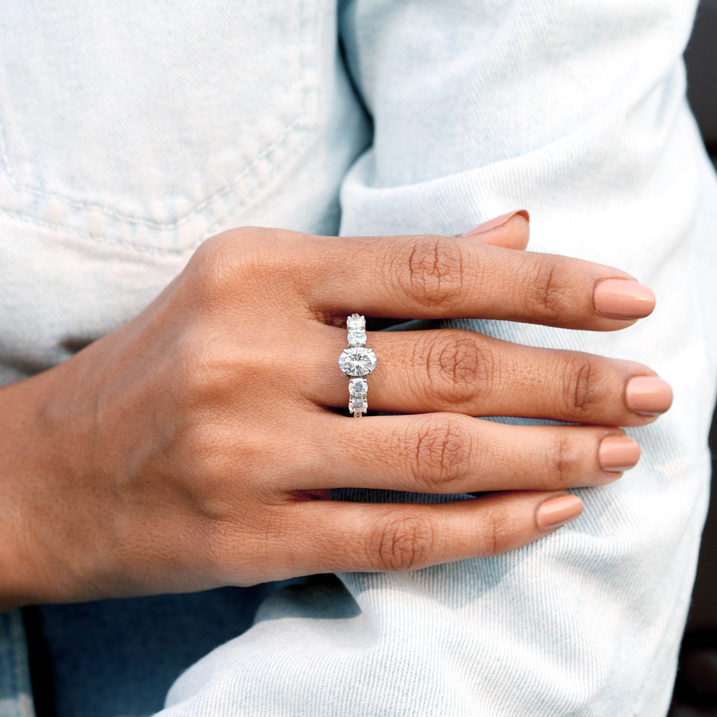 1 Carat Center Oval Cut Colorless Engagement Ring