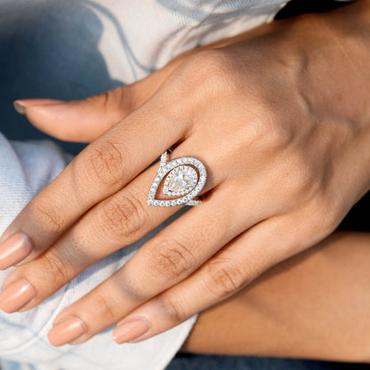 1 Carat Center Pear, Round Cut Moissanite Diamond Engagement Ring