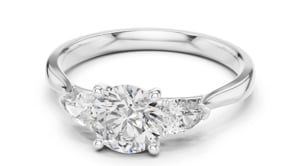 1 Carat Round Cut Diamond Ring with Pear Side Stones