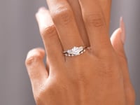 1 Carat Center Round Cut Moissanite Diamond Engagement Ring