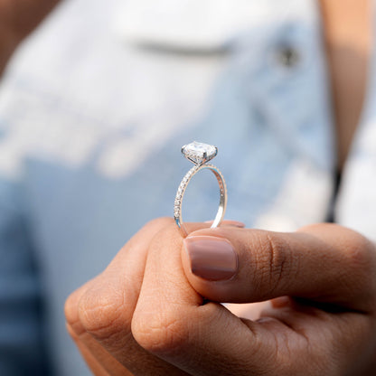1 Carat Center Radiant Cut Moissanite Diamond Engagement Ring