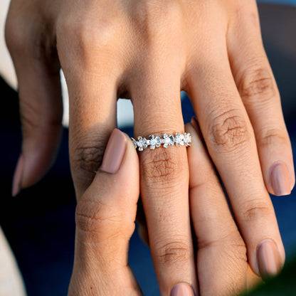 0.45 Carat Round Cut Moissanite Diamond Engagement Ring