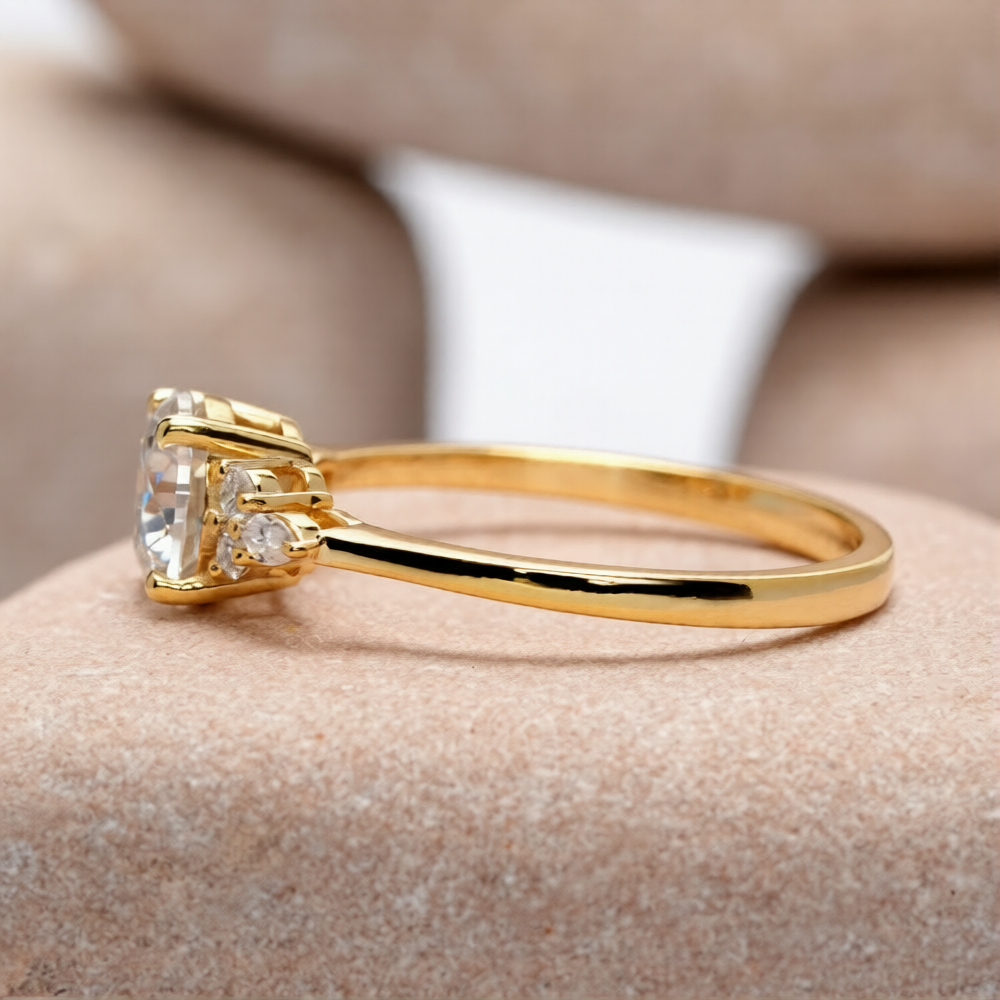 1 Carat Center Round, Marquise cut, Moissanite Diamond Engagement Ring