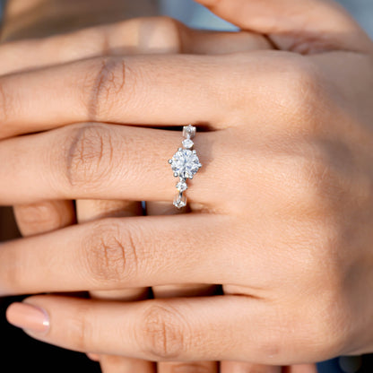 1 Carat Center Round Cut Moissanite Diamond Engagement Ring