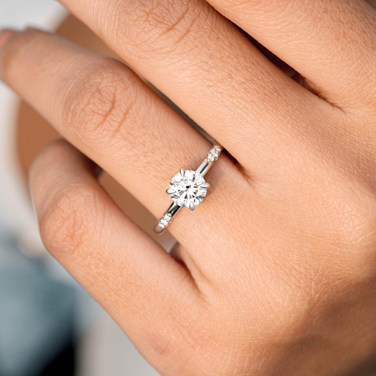 1 Carat Center Round Cut Moissanite Diamond Engagement Ring
